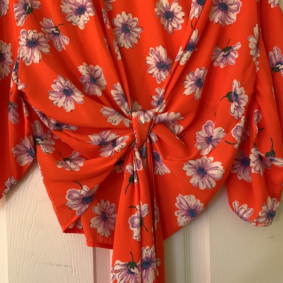 Floral Tie Front Top - Picture 2 of 5